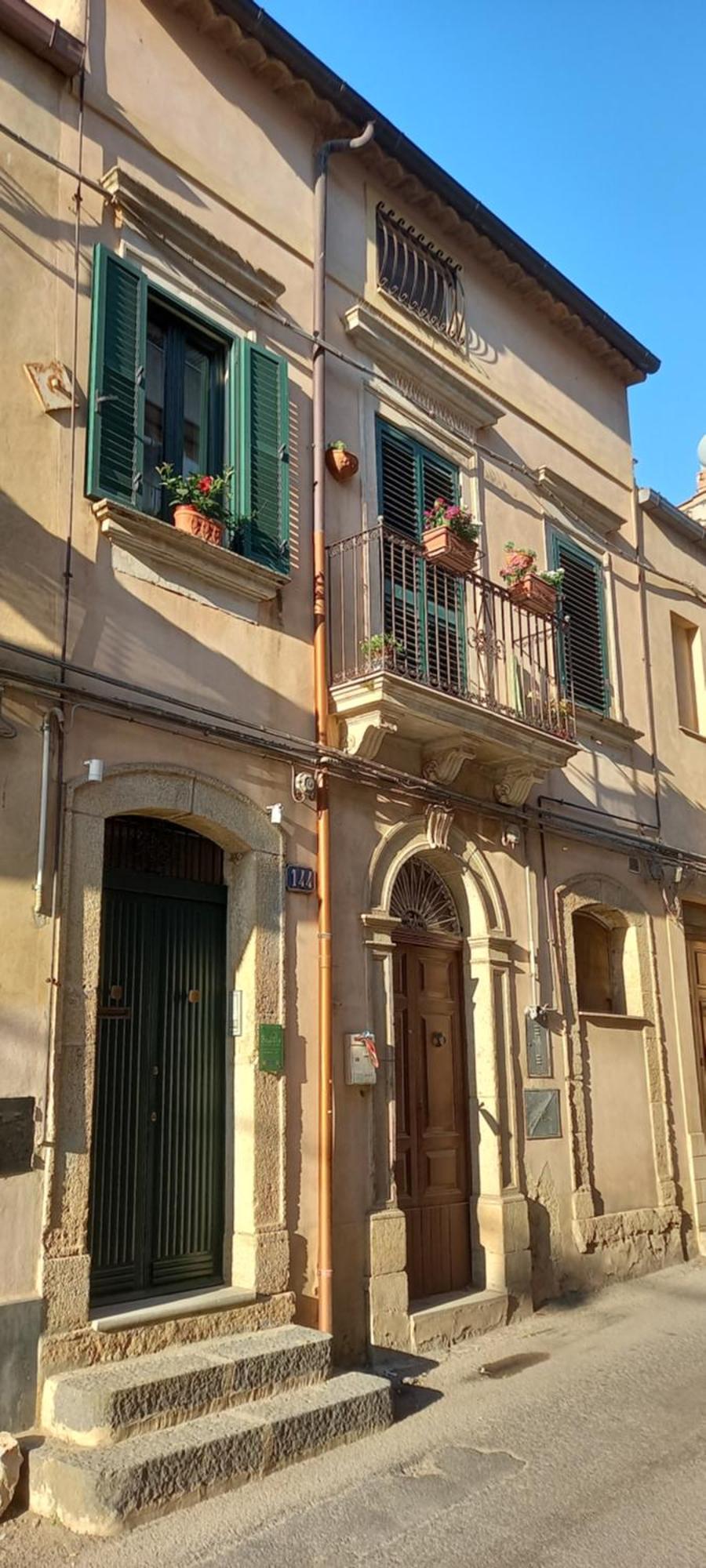 Basilico Apartment Caltagirone Bagian luar foto
